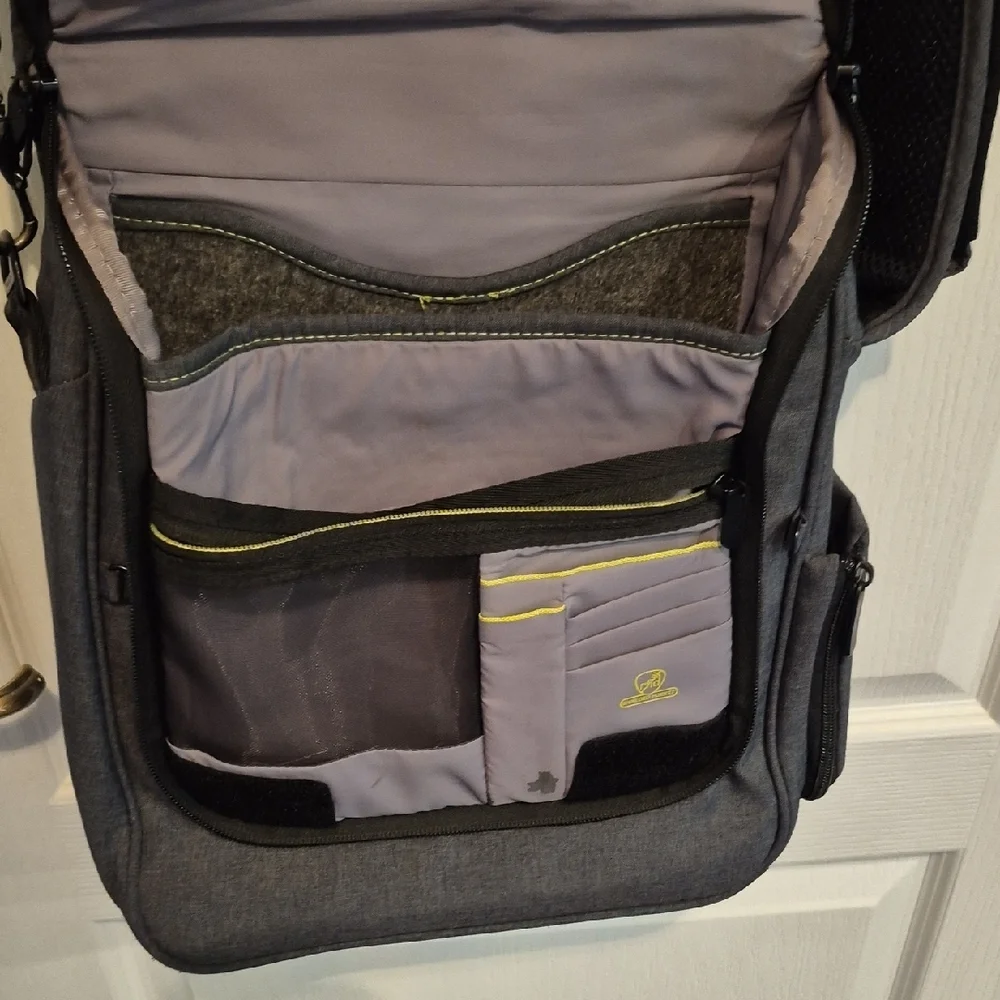 Travelon Anti-Theft Urban Gray Crossbody Messenger Bag with Adjustable Strap